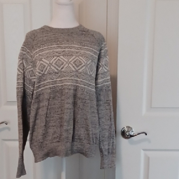 💙🌺Gray Patterned Men's Sweater - Picture 9 of 9